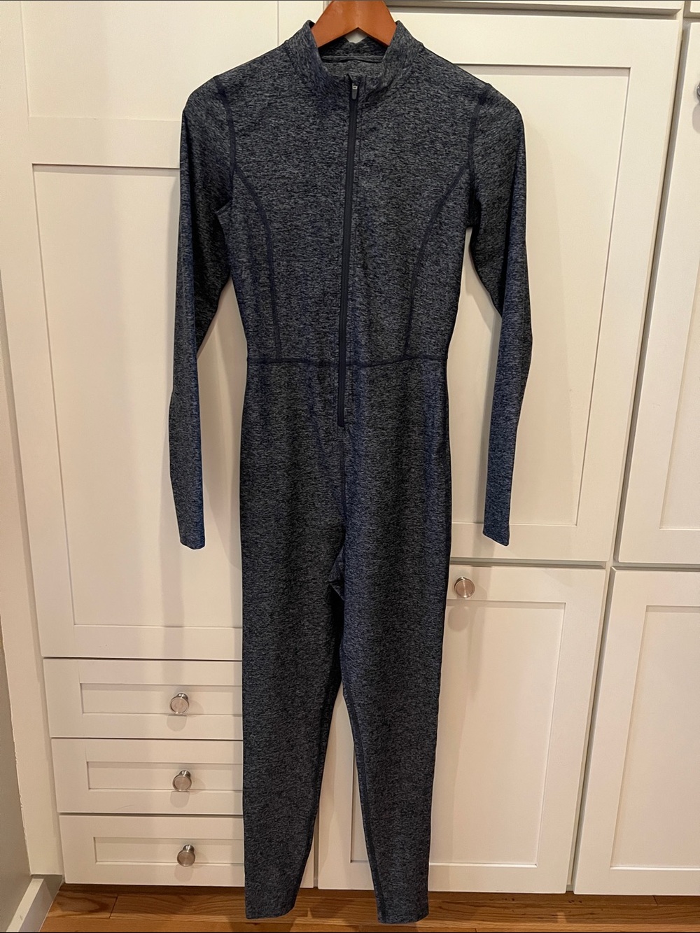 Old Navy Cloud+ Zip Bodysuit size small in Dark Heathered Gray